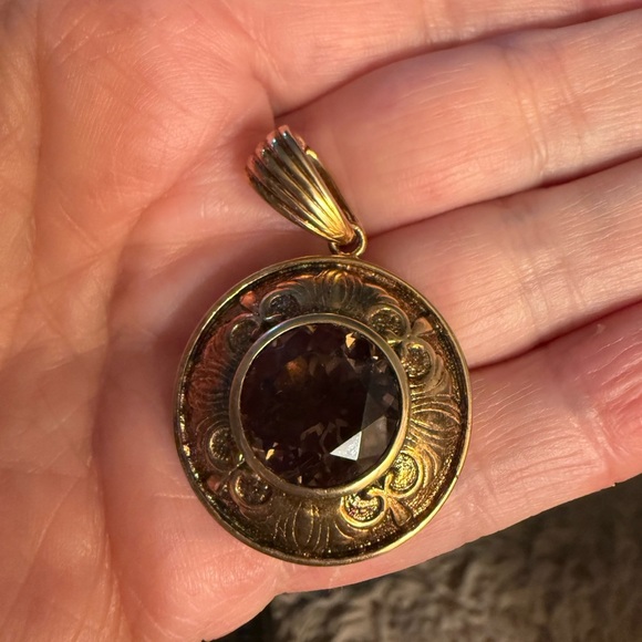 Vintage 925 Vermeil Filigree Pendant w/ Purple Stone - Picture 3 of 5